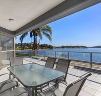 2 The Shores Soldiers Point - Waterfront - Uninterrupted Water Views INCLUDING ALL LINEN  TOWELS Free Wi-Fi - Kempsey Accommodation