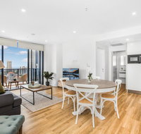 2-Bed Beach Apartment with Pool Parking and Balcony - Kempsey Accommodation