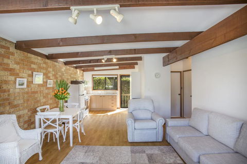 2/81 Clyde St - Villa De Golf At Mollymook - Kempsey Accommodation 0