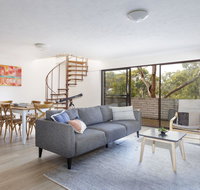 20 Booneroo - Walk To The Beach - Kempsey Accommodation