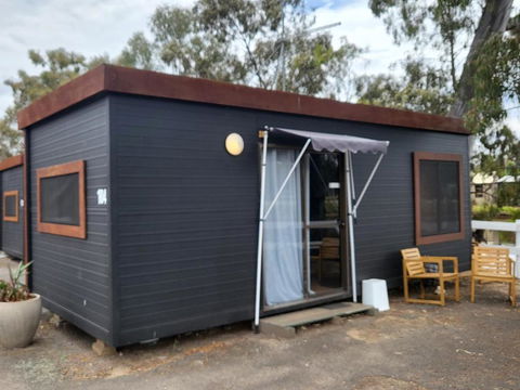 C And C Backpack - Kempsey Accommodation 0