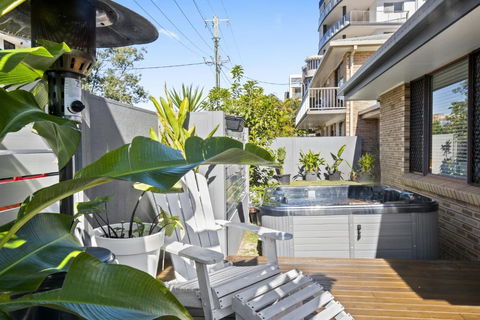 CARAVAN, BOAT & PET Friendly - RIGHT ON THE BORDER - Kempsey Accommodation 1