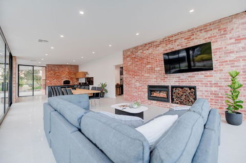 CASALE ESTATE - Kempsey Accommodation 1