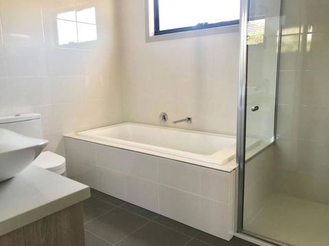 D111 Special Melbourne Retreat - Kempsey Accommodation 1