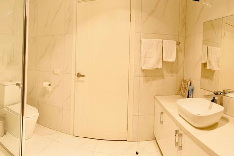 D121 Fabulous Marsh Stay - Kempsey Accommodation 2