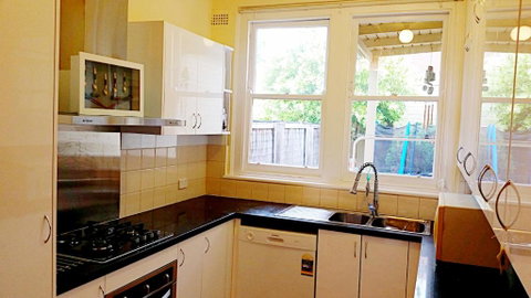Deco Family House - Kempsey Accommodation 4