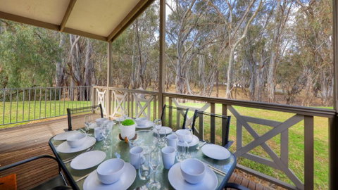 Deniliquin Riverside Caravan Park - Kempsey Accommodation 0