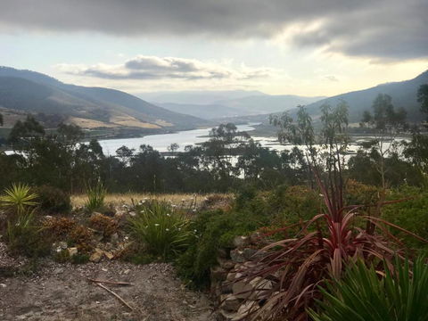 Derwent Mist Villas (Acacia Villa) - Kempsey Accommodation 1
