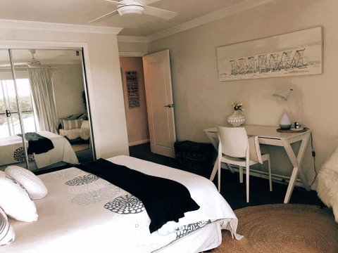 28 Clarence Crescent Villa - Kempsey Accommodation 3