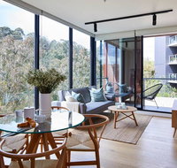 2BR Apt With Yarra River Views  Parking - Kempsey Accommodation