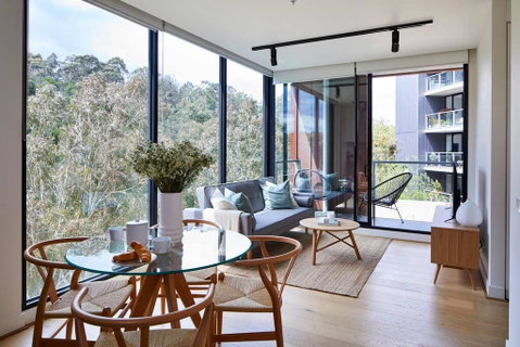 2BR Apt With Yarra River Views & Parking - Kempsey Accommodation 0