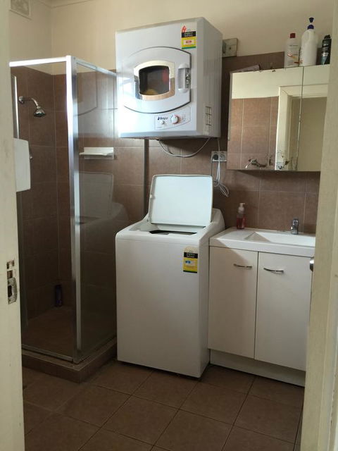 3 BEDROOM APARTMENT ST MARYS - Kempsey Accommodation 1