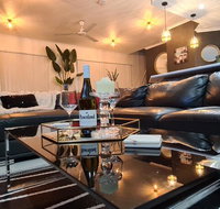 3 BEDROOM CITY ESCAPE - CHAMPAGNE STAYS Darwin - Kempsey Accommodation