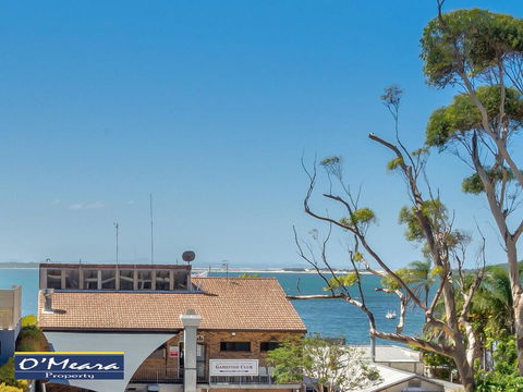 303 'The Shoal', 4-8 Bullecourt Street - Air Conditioning, WIFI, Netflix, Views, Linen & Lift - Kempsey Accommodation 0
