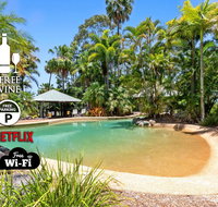 3BR Beach Escape AC Pool Tennis Wine Coffee Netflix - Kempsey Accommodation