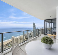 4 Bedroom Sub Penthouse Lvl 60 at Circle on Cavill - Kempsey Accommodation