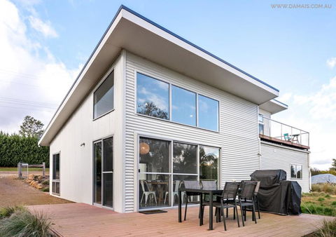 4 King Or 8 Single Beds WiFi, Netflix, Pet Friendly - Kempsey Accommodation 0