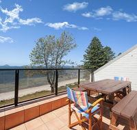 5 'Casuarina's ' 33 Soldiers Point Road - superb waterfront unit - Kempsey Accommodation