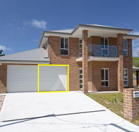 5 Bent Street - huge house with Foxtel  Aircon - Kempsey Accommodation