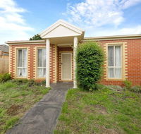 6 CAN STAY CENTRAL GLEN WAVERLEY - Kempsey Accommodation