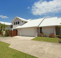 60 Beachway Parade Marcoola 500 BOND Linen supplied - Kempsey Accommodation