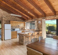 75 River Rd - Tabourie Hideaway - Kempsey Accommodation