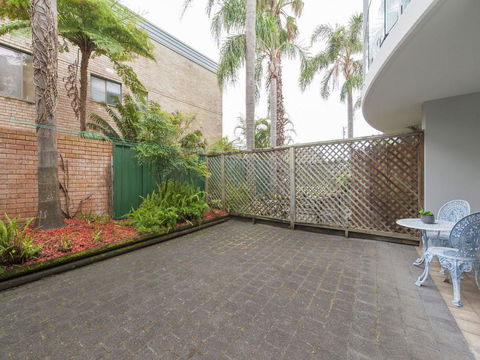 9 Cirrus @ Fingal Bay - Kempsey Accommodation 2