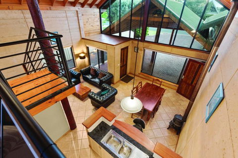 9 Marshall Street - Large Family Holiday Home Just Metres To The Beach - Kempsey Accommodation 1