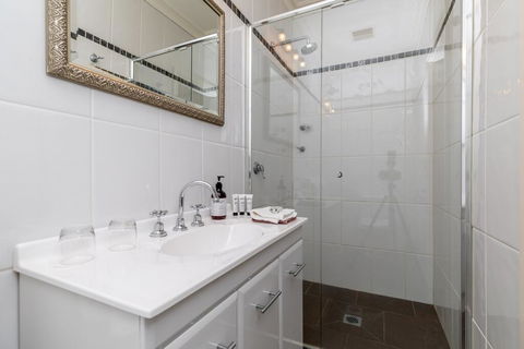 94Best Apartments - Kempsey Accommodation 0