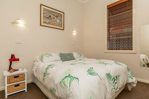 94Best Apartments - Kempsey Accommodation 1