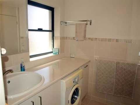 @BLUEYS - Kempsey Accommodation 3