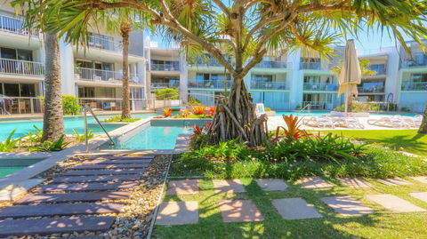A Deluxe Swim Up - Drift Apartments South - Kempsey Accommodation 3
