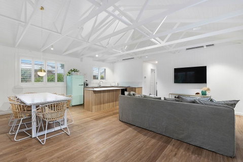 A PERFECT STAY - Sunset Beach - Summer Breeze - Kempsey Accommodation 0