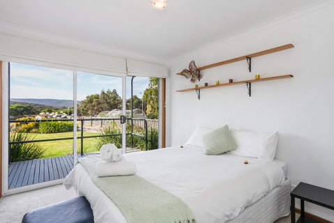 A River Bed Cottage - Kempsey Accommodation 0