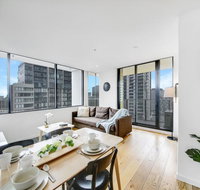 A Stylish 2BR CBD Apt with Beautiful City Views