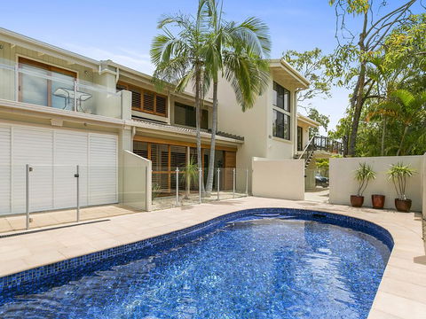 A Superb Location For Enjoying The Best Of Noosa - Unit 2/69 Noosa Parade - Kempsey Accommodation 0