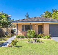 A SWEET ESCAPE - Carefree Beach Home - Kempsey Accommodation