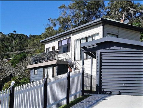 AAA Views, 2 View Street - Kempsey Accommodation 1