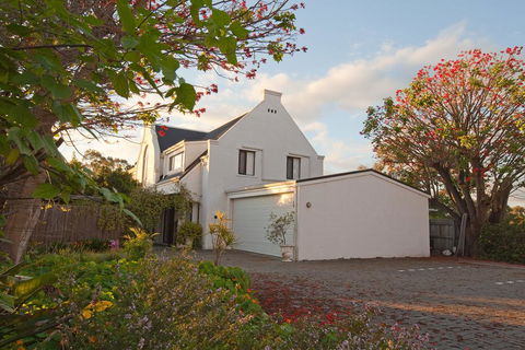 Aarn House B&B Airport Accommodation - Kempsey Accommodation 2