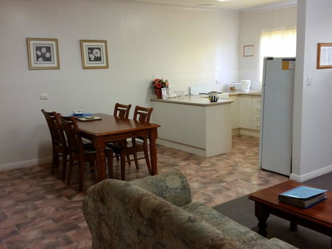 About Town Cottages - Kempsey Accommodation 2