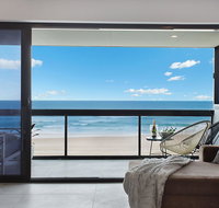 Absolute Beach Front Renovated 3 Bdrm 2 Bath App - Kempsey Accommodation