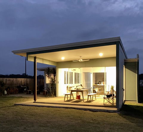 Absolute Beachfront & Secluded New Home - Kempsey Accommodation 1