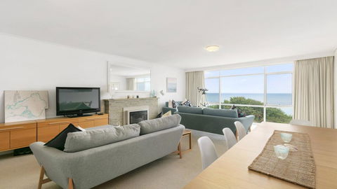 ABSOLUTE BEACHFRONT - FRANKSTON - Kempsey Accommodation 0