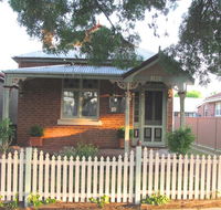 Acacia Cottage on Peel Bathurst - Kempsey Accommodation