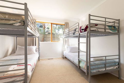 Acqua Vista - Water View, Fireplace, Walk To Beach - Kempsey Accommodation 2