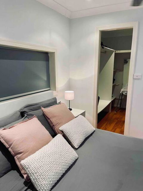 DOCK 08 Riverside Entertainer Pets Welcome - Kempsey Accommodation 3