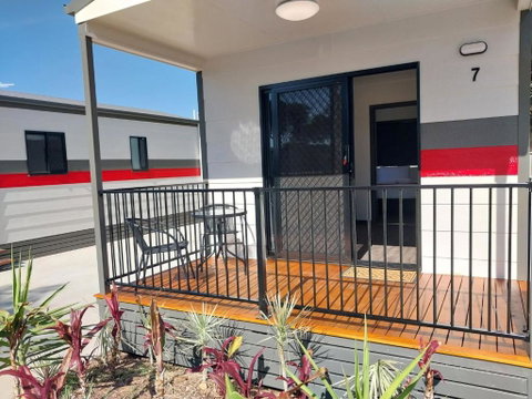 Emerald Tourist Park - Kempsey Accommodation 1