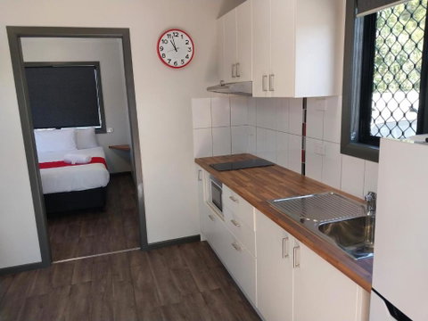 Emerald Tourist Park - Kempsey Accommodation 4