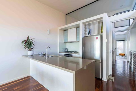 Escape@villamanta Long+short Stays Geelong CBD - Kempsey Accommodation 2