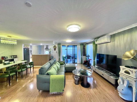 Equitice Spring Moonlight Villa - Kempsey Accommodation 0